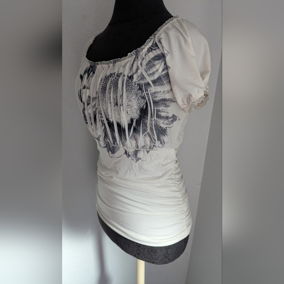 Moa Moa Y2K Milkmaid Digital Sunflower Print Blouse - Picture 3 of 9